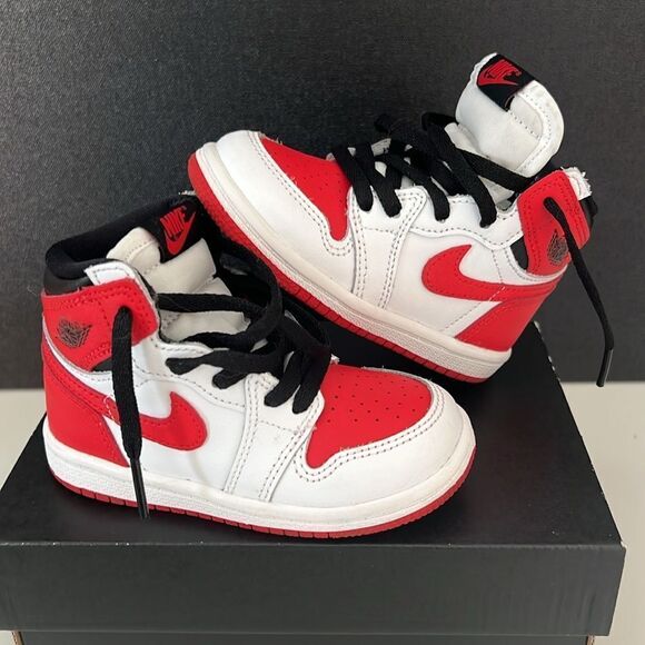 Baby Nike air Jordan 1 - Picture 1 of 10